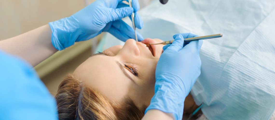 dental-patient-undergoing-procedure.
